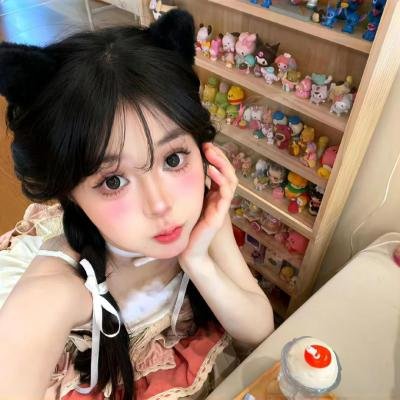 小姐嬉春